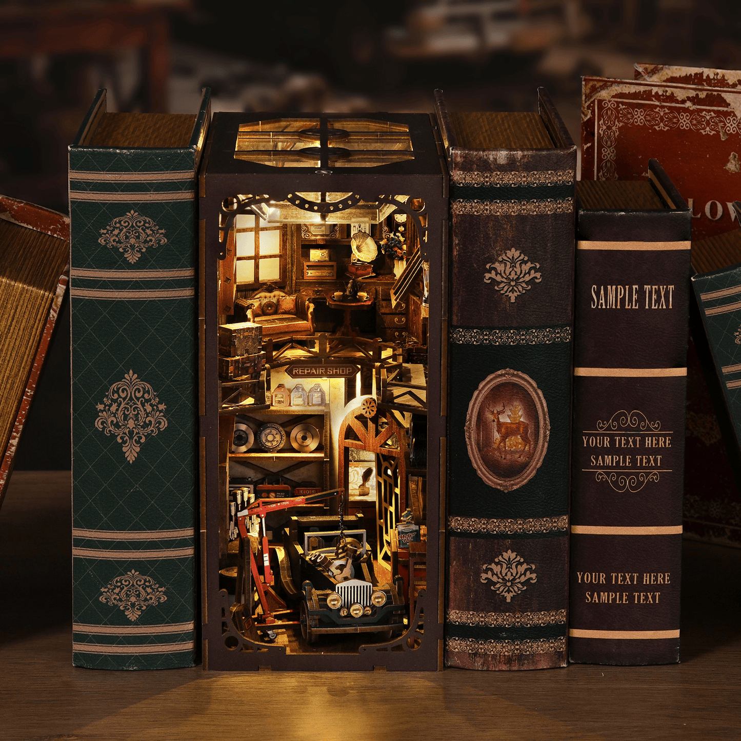 Book Nook Craftmanship Repair Shop - 374 pcs