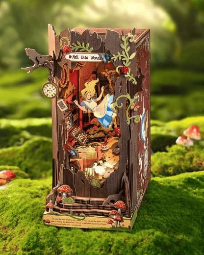 Alice in Wonderland Book Nook