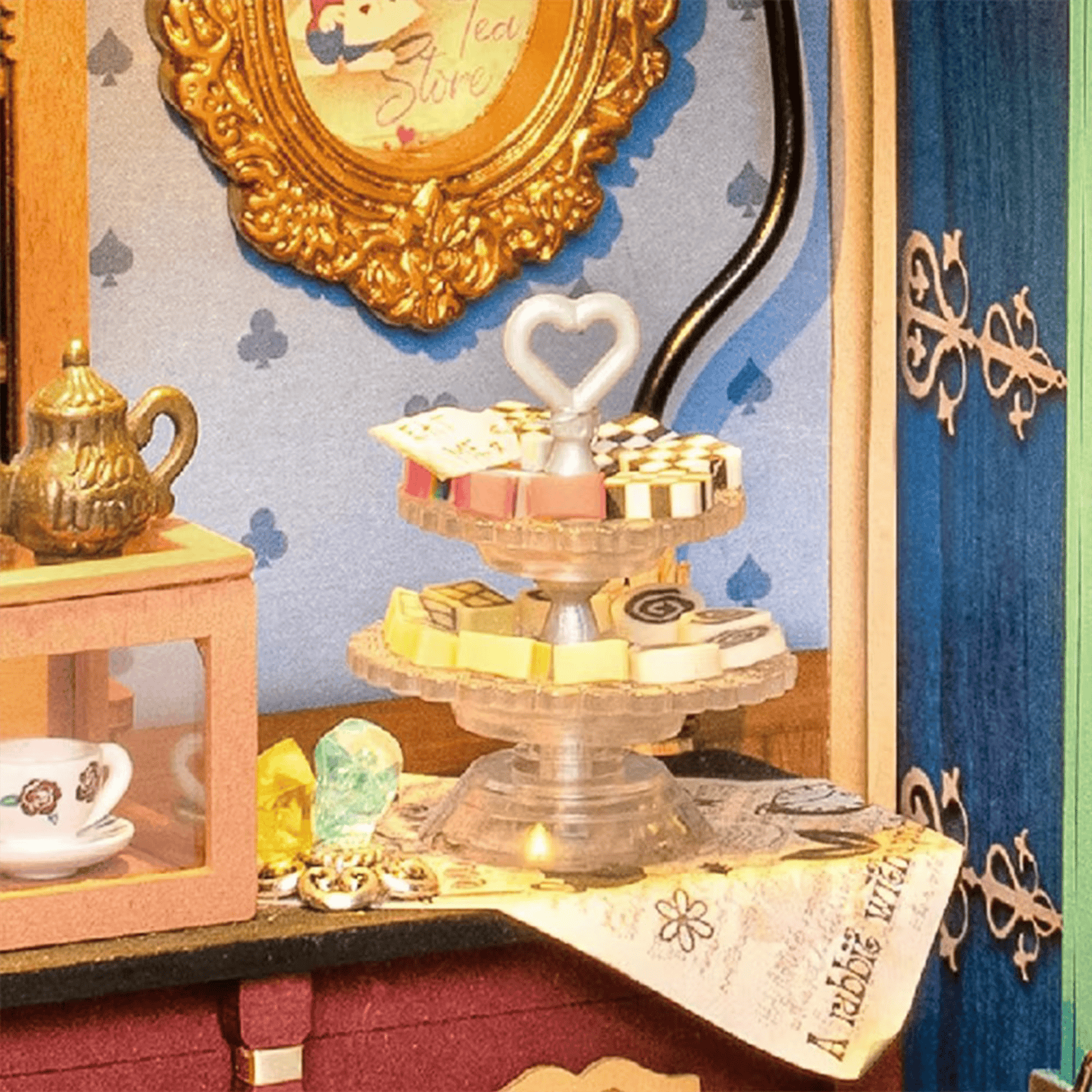 Alice Tea Store Miniature House - Wonderland | 136 pcs