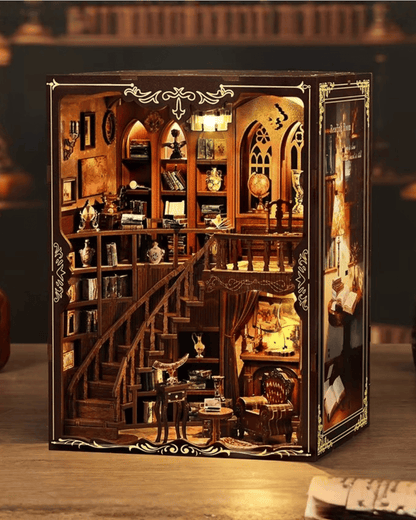 Ancient Rhyme Library Miniature House - 333 Pieces