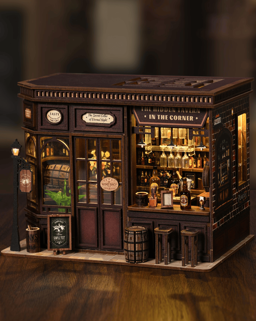 Book Nook Corner Tavern (English-style bar) - 327 pieces