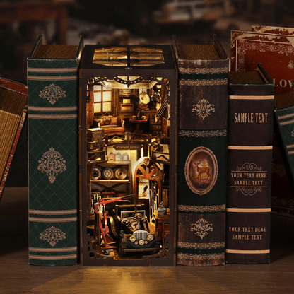 Book Nook Craftmanship Repair Shop - 374 pcs