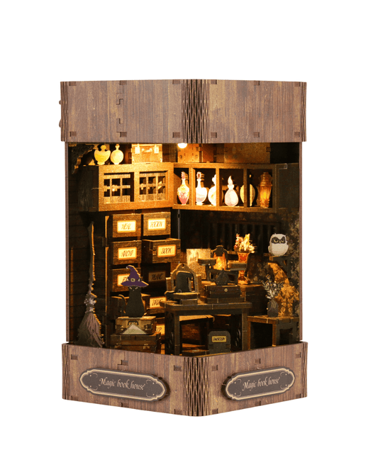 Book Nook Magic Book House (Witch's House) - 149 pcs