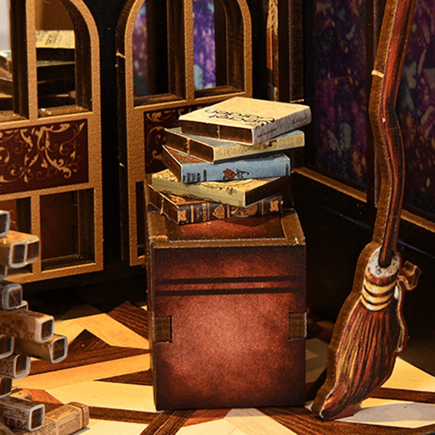 Book Nook The Realm of the Magic Book - 133 pieces