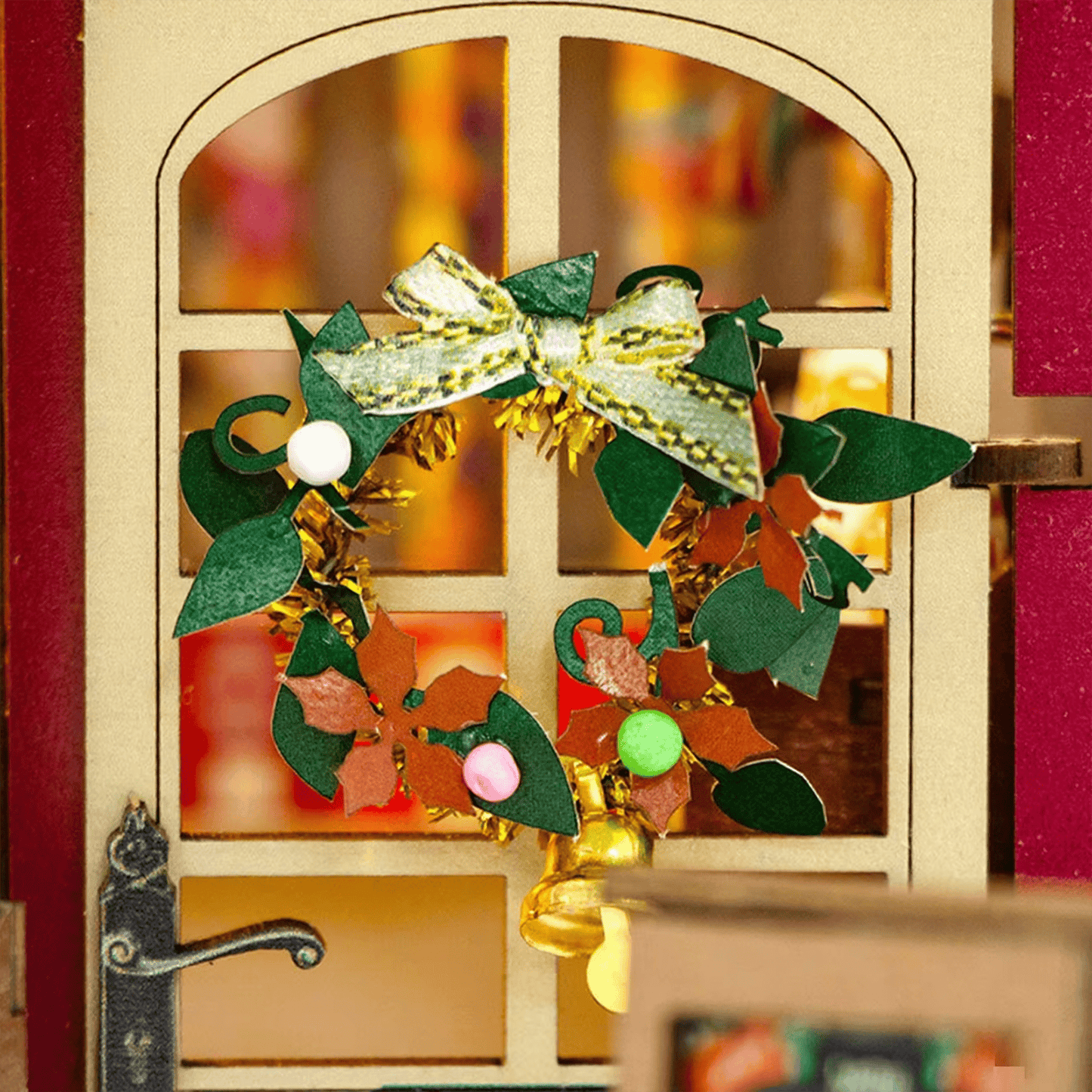 Candy House Miniature House - Christmas Shop | 213 pcs