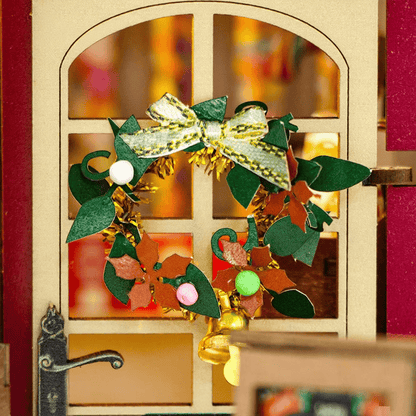 Candy House Miniature House - Christmas Shop | 213 pcs