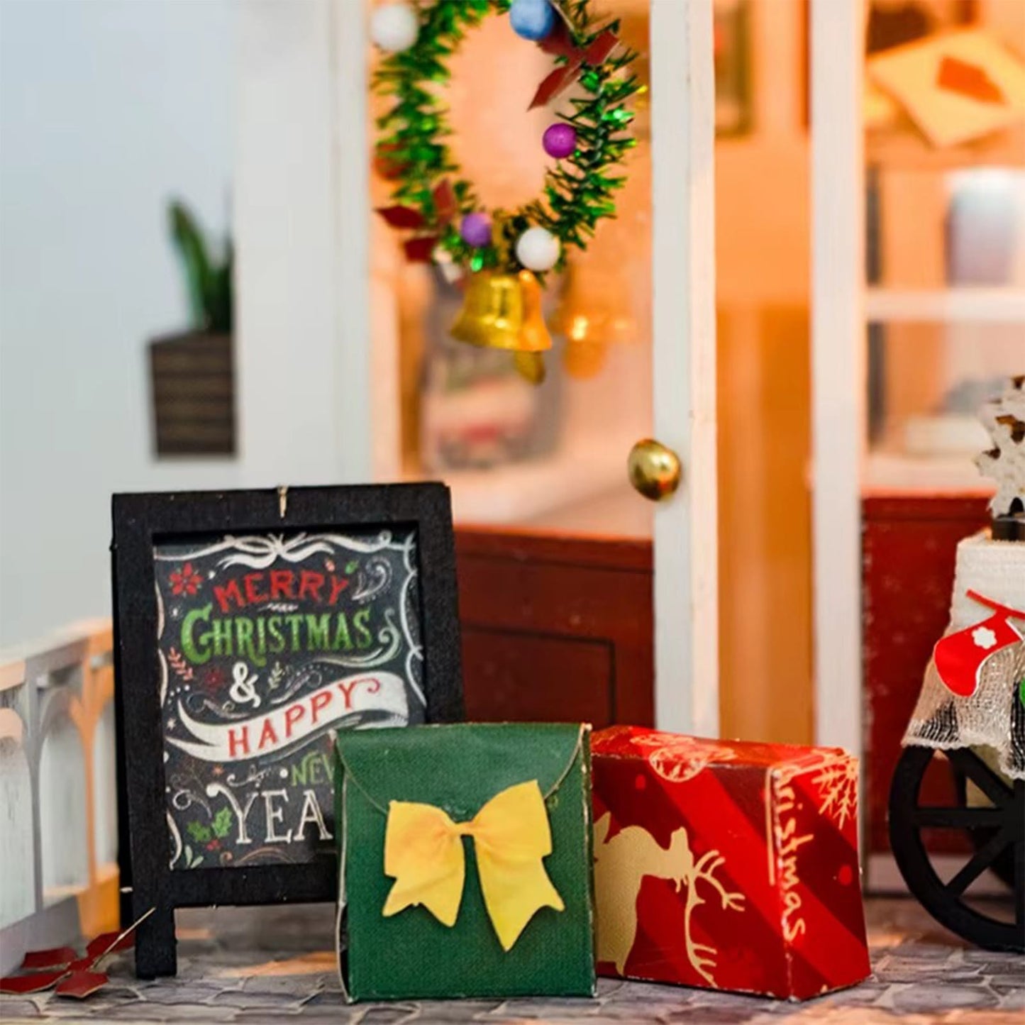 Christmas Sweets Treats Miniature House - 168 pcs