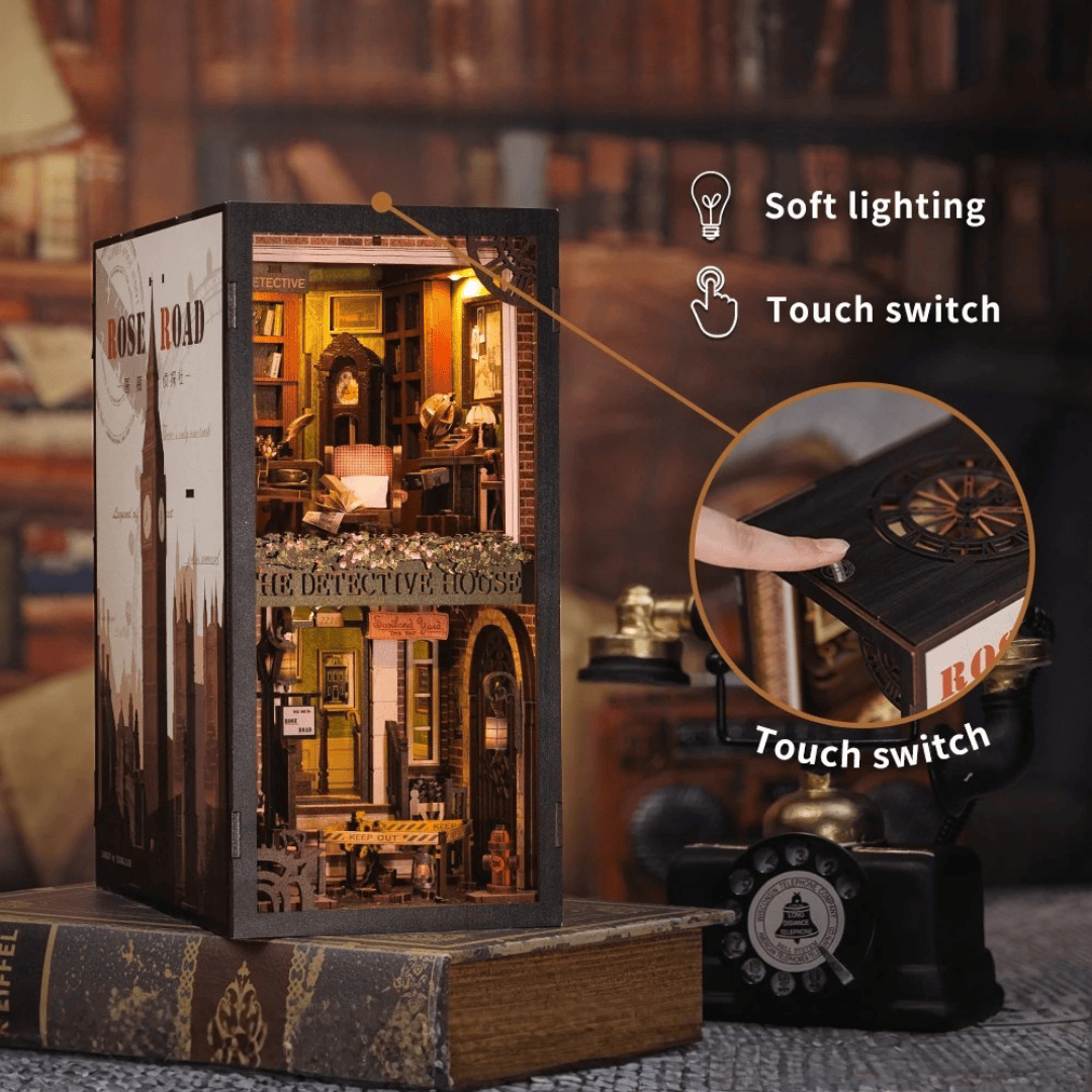 Sherlock Holmes House in Book Nook Kit
