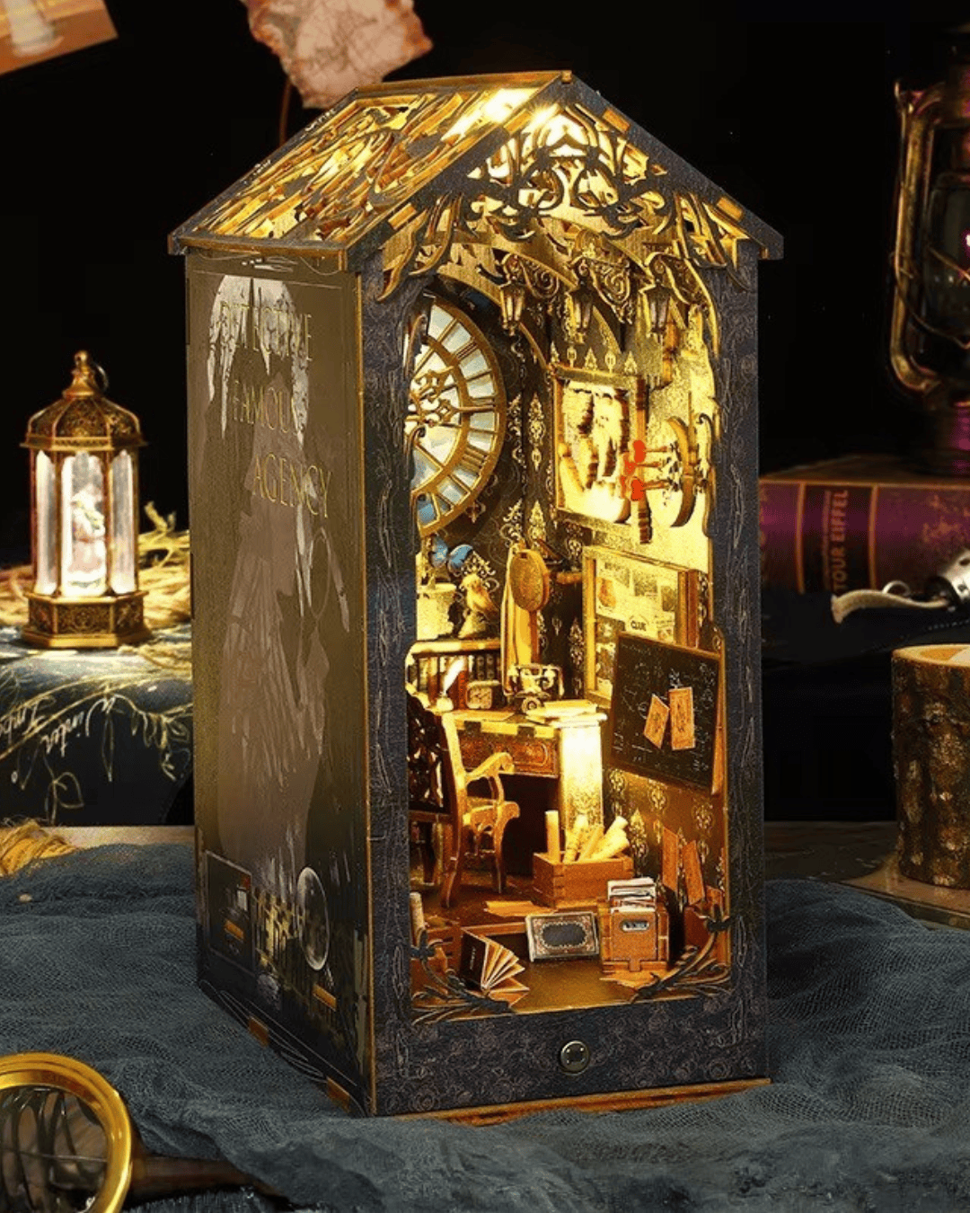 Detective Famous Agency Book Nook - 322 Pieces