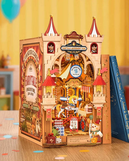 Fairytale Amusement Park Book Nook - side view