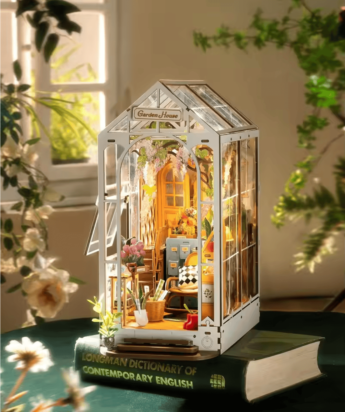 Garden Greenhouse - Dollhouse Book Nook Kit