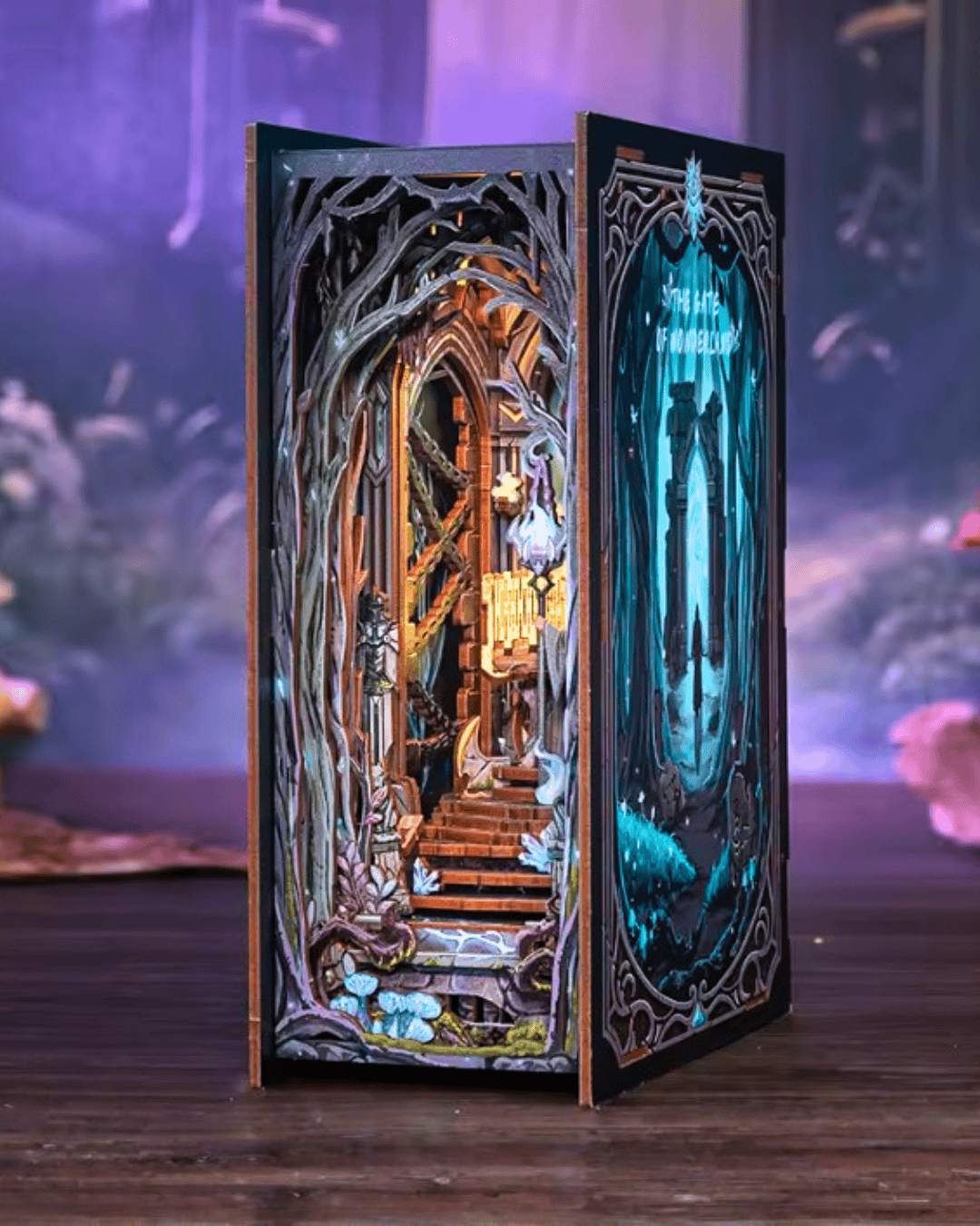 Gate of Wonderland - Book Nook Kit