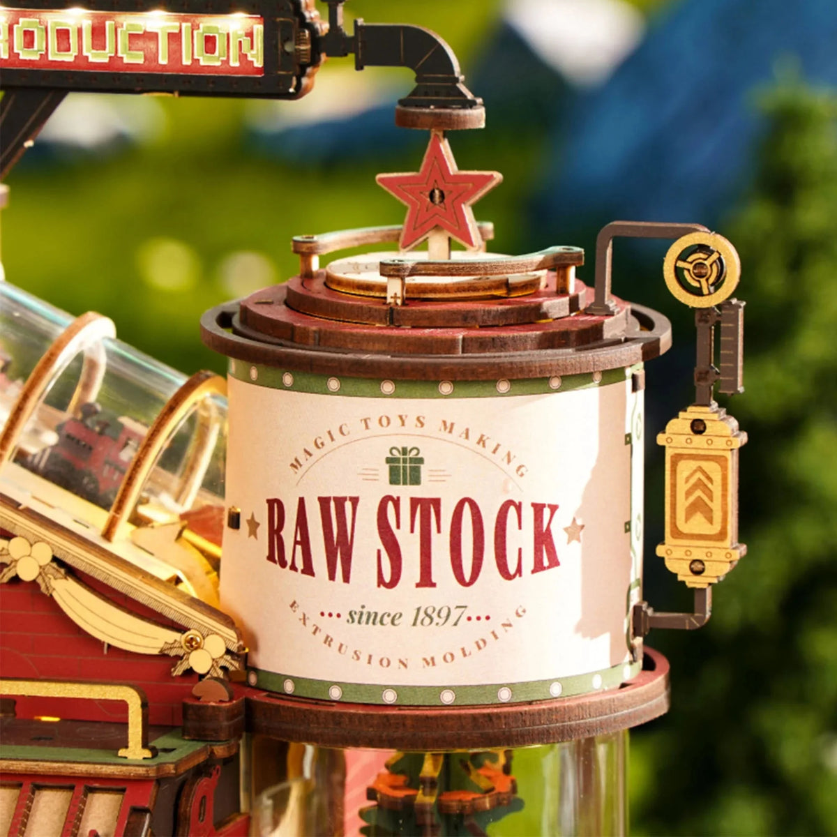 Gift Factory Book Nook - raw stock tank