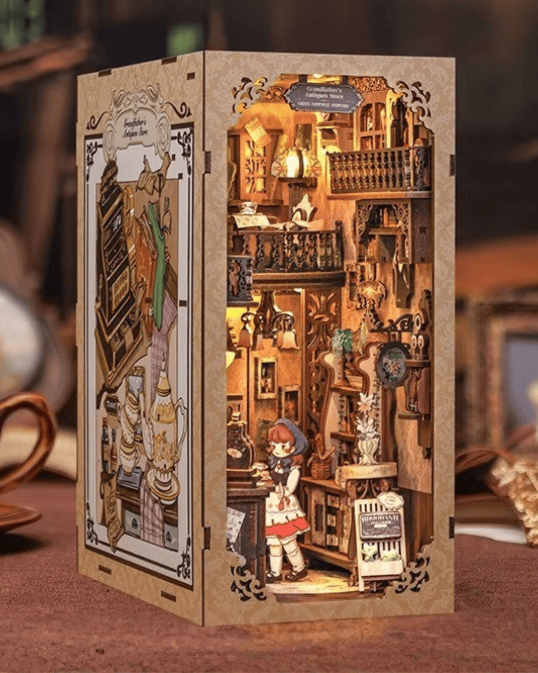 Grandfather's Antique Store Book Nook - 349 Pieces
