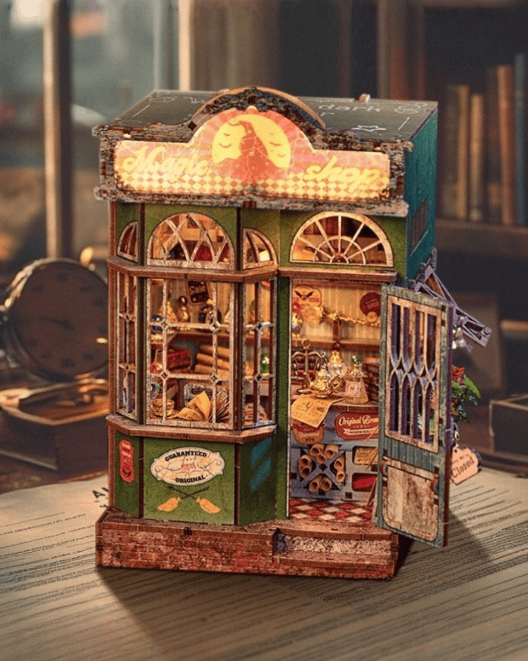 Green Magic Shop Miniature House - Potion Shop, 322 pcs