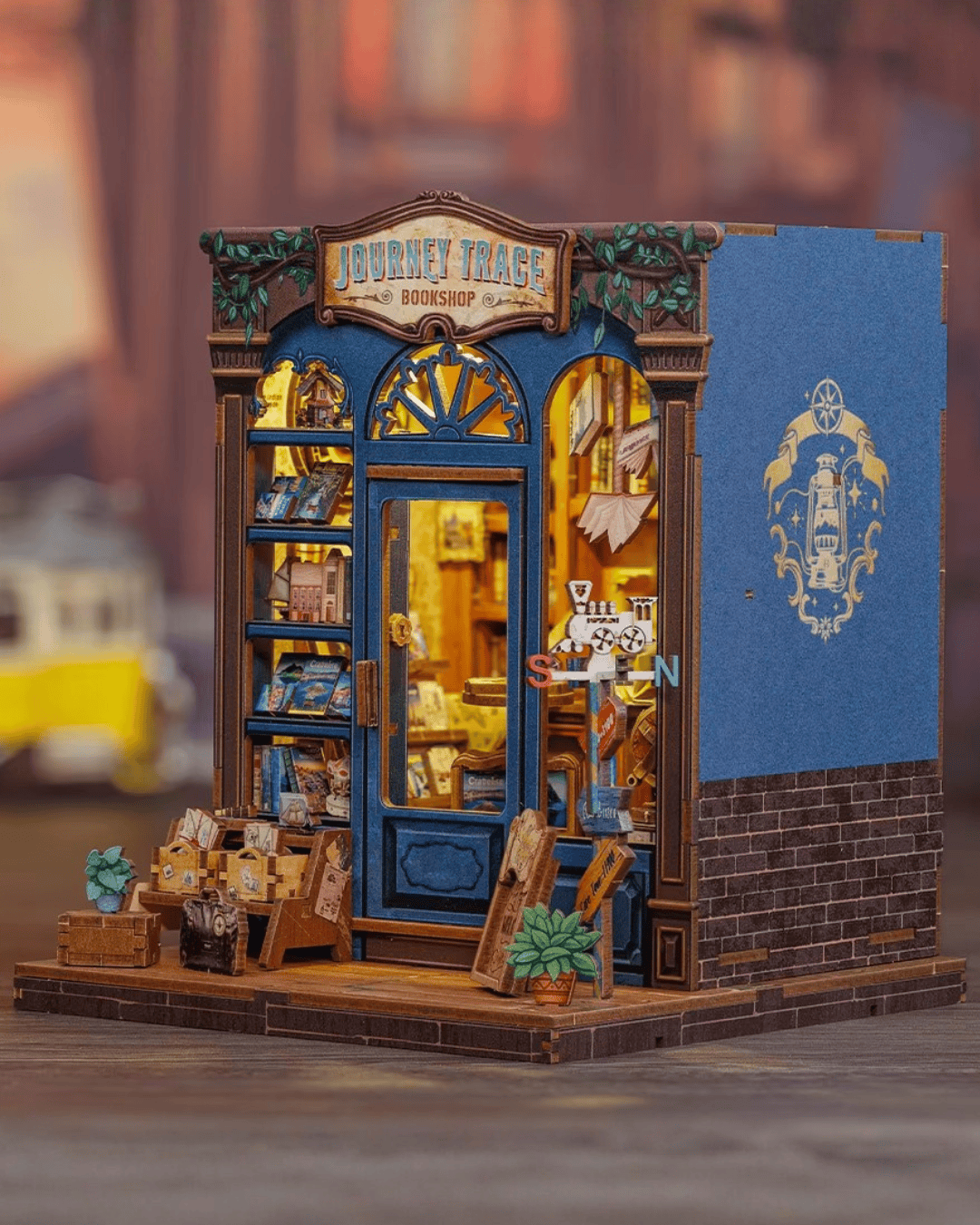 Journey Trace Bookshop Miniature House - 241 Pieces