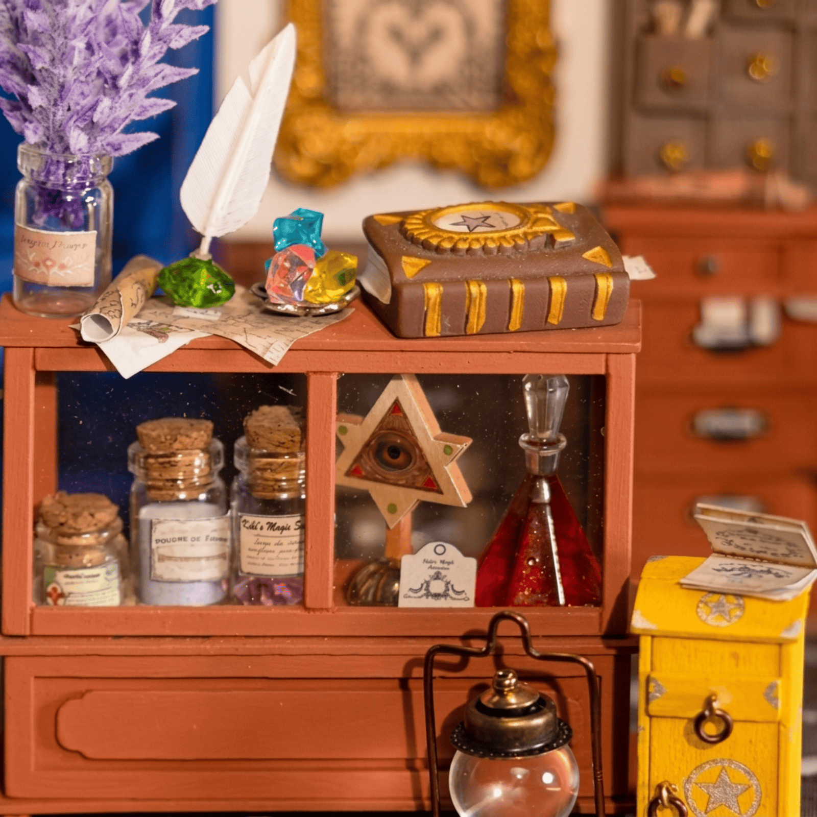 Kiki's Magic Emporium Miniature House - 148 pcs