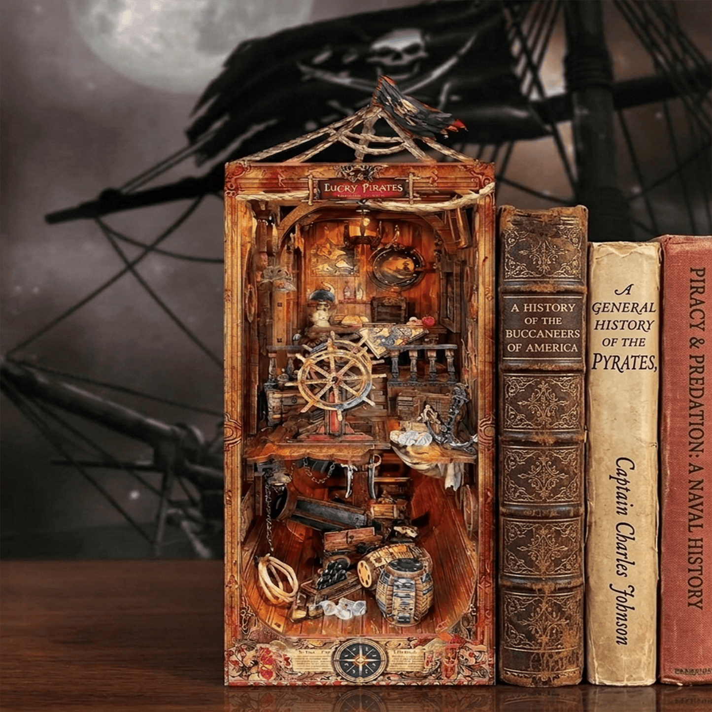 Lucky Pirates Book Nook - Pirate Ship, 288 pcs