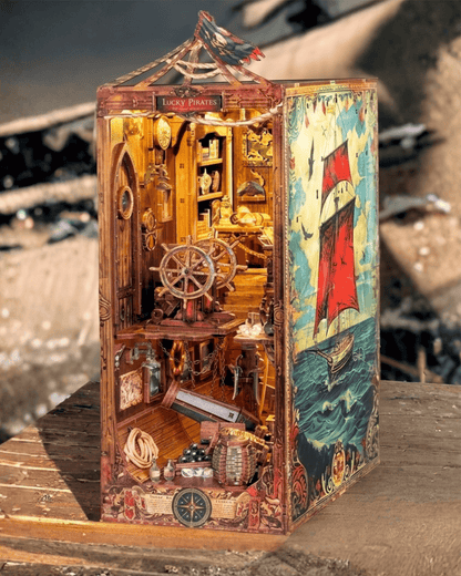 Lucky Pirates Book Nook - Pirate Ship, 288 pcs