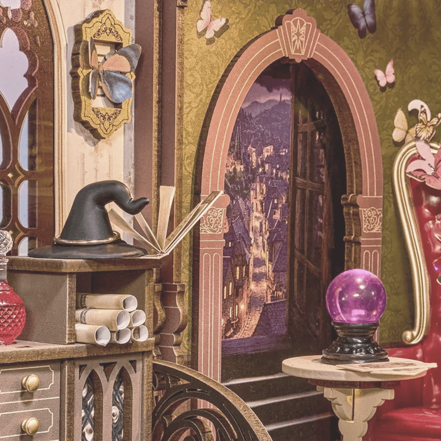 Magic Fantasy Corner Book Nook - Witch Den | 185 pcs