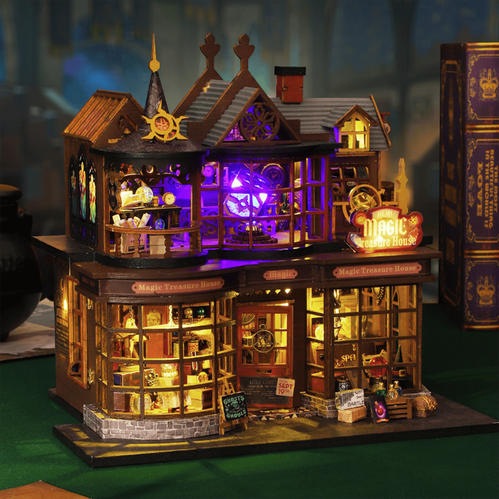 Magic Treasure Miniature House - 323 pcs
