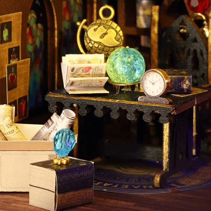 Magic Treasure Miniature House - 323 pcs
