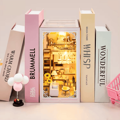 Pink Loft Book Nook - Cozy Apartment | 179 pcs
