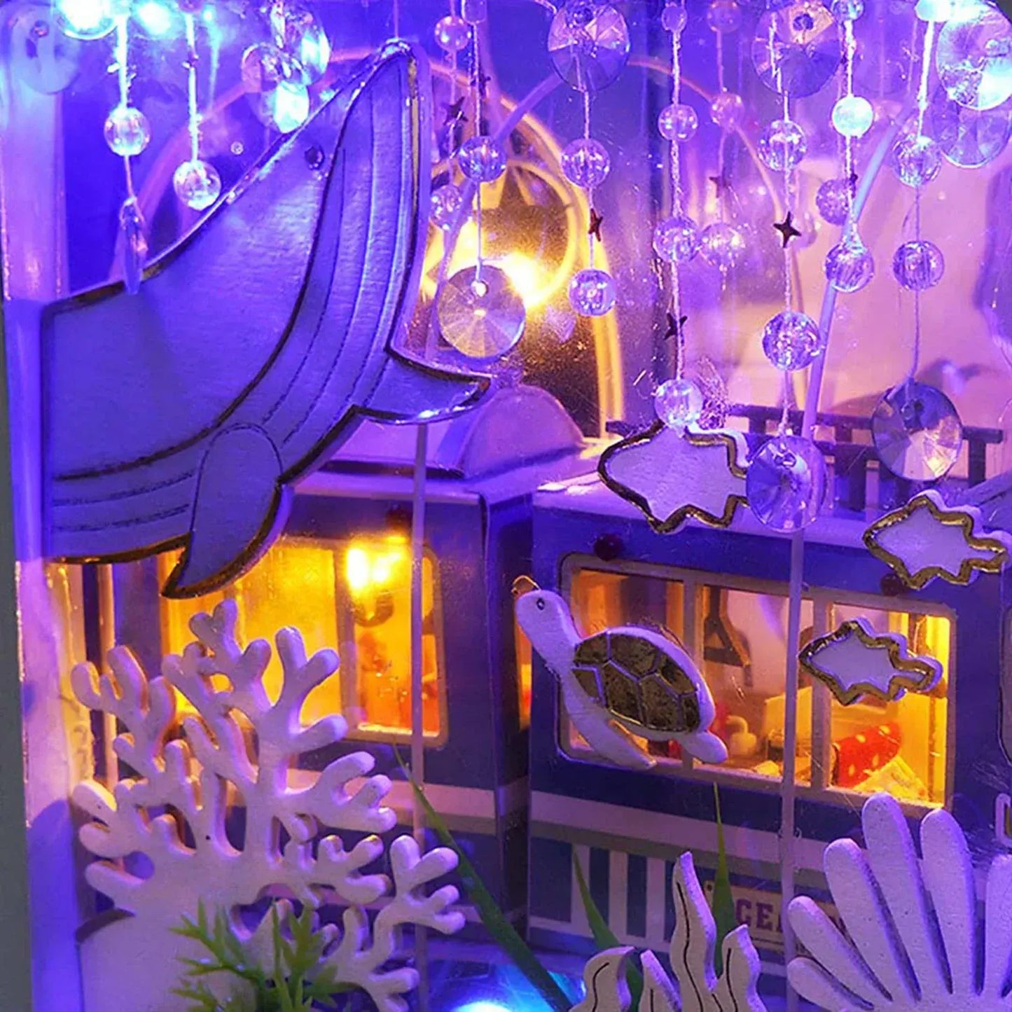 Underwater World Book Nook (with Blue LED & Train)
