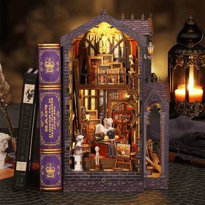 Wonder Studio Book Nook - side view